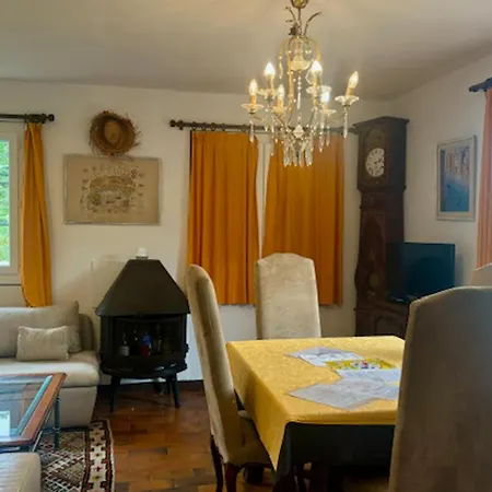 Будинок відпочинку 1 Bedroom Lovely In *
